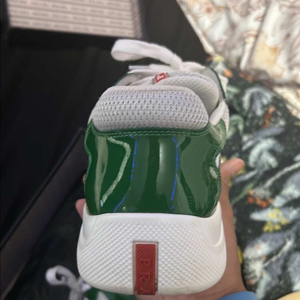 Prada Black Box with Red Accent - Picture 16 of 16